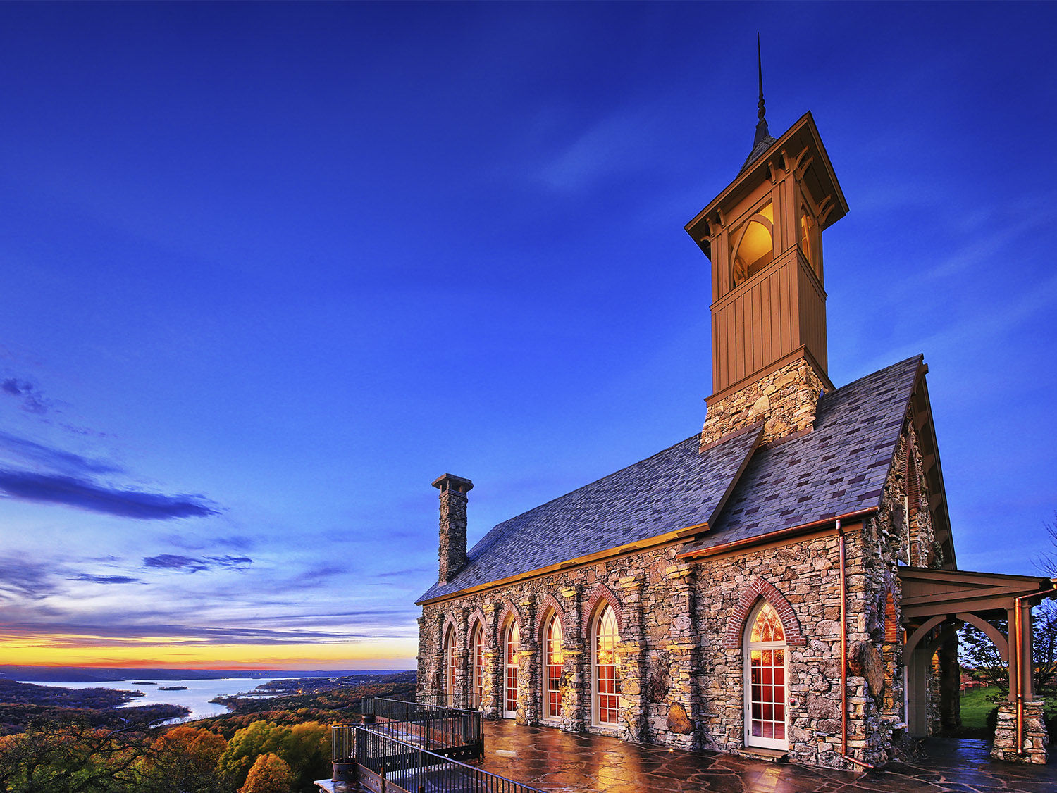 Chapel of the Ozarks at the Top of the Rock